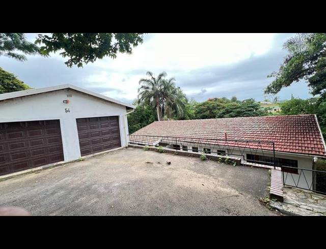 3 BEDROOM HOUSE FOR SALE IN BEREA WEST